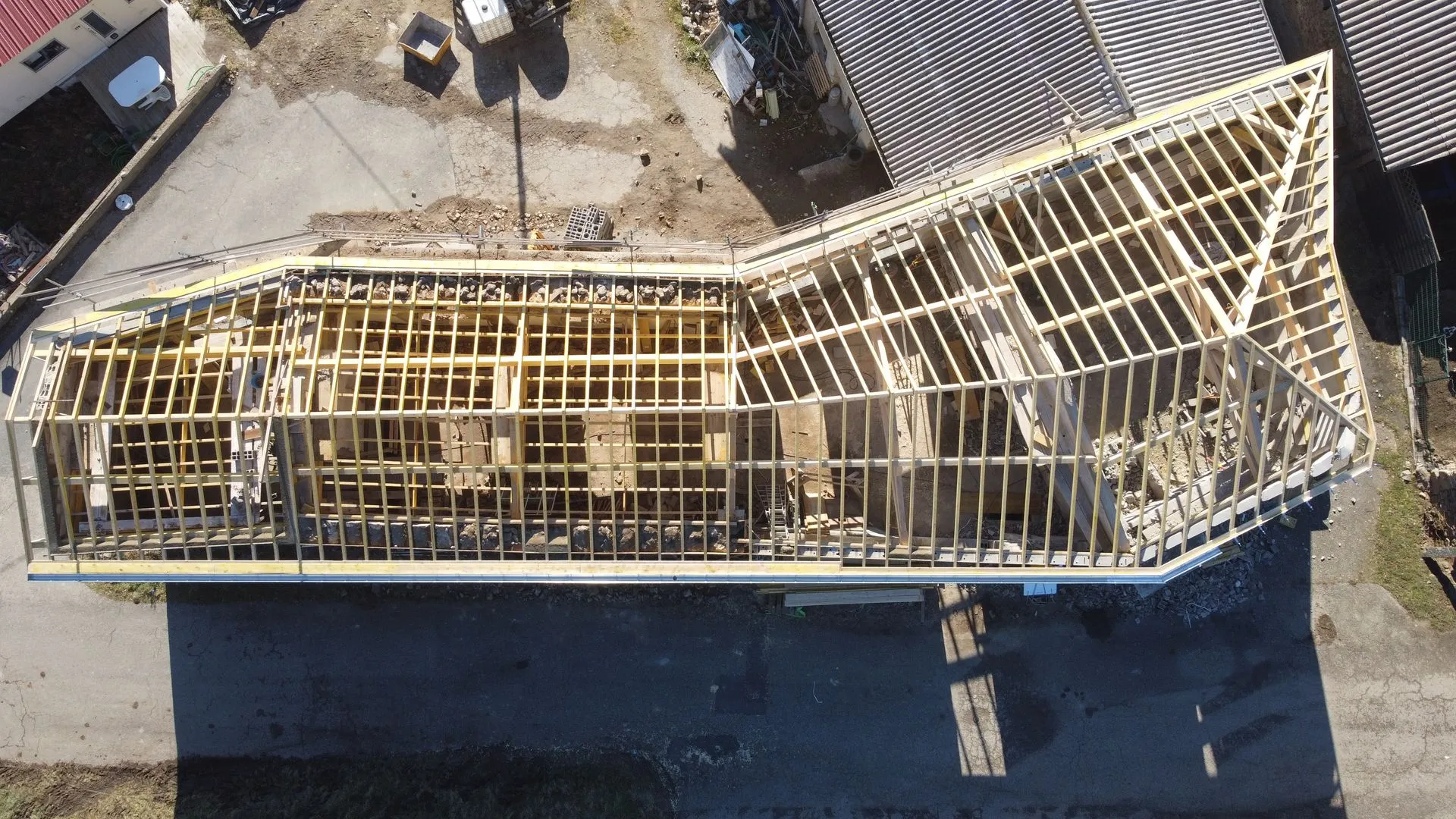 Rénovation de charpente, couverture et zinguerie
