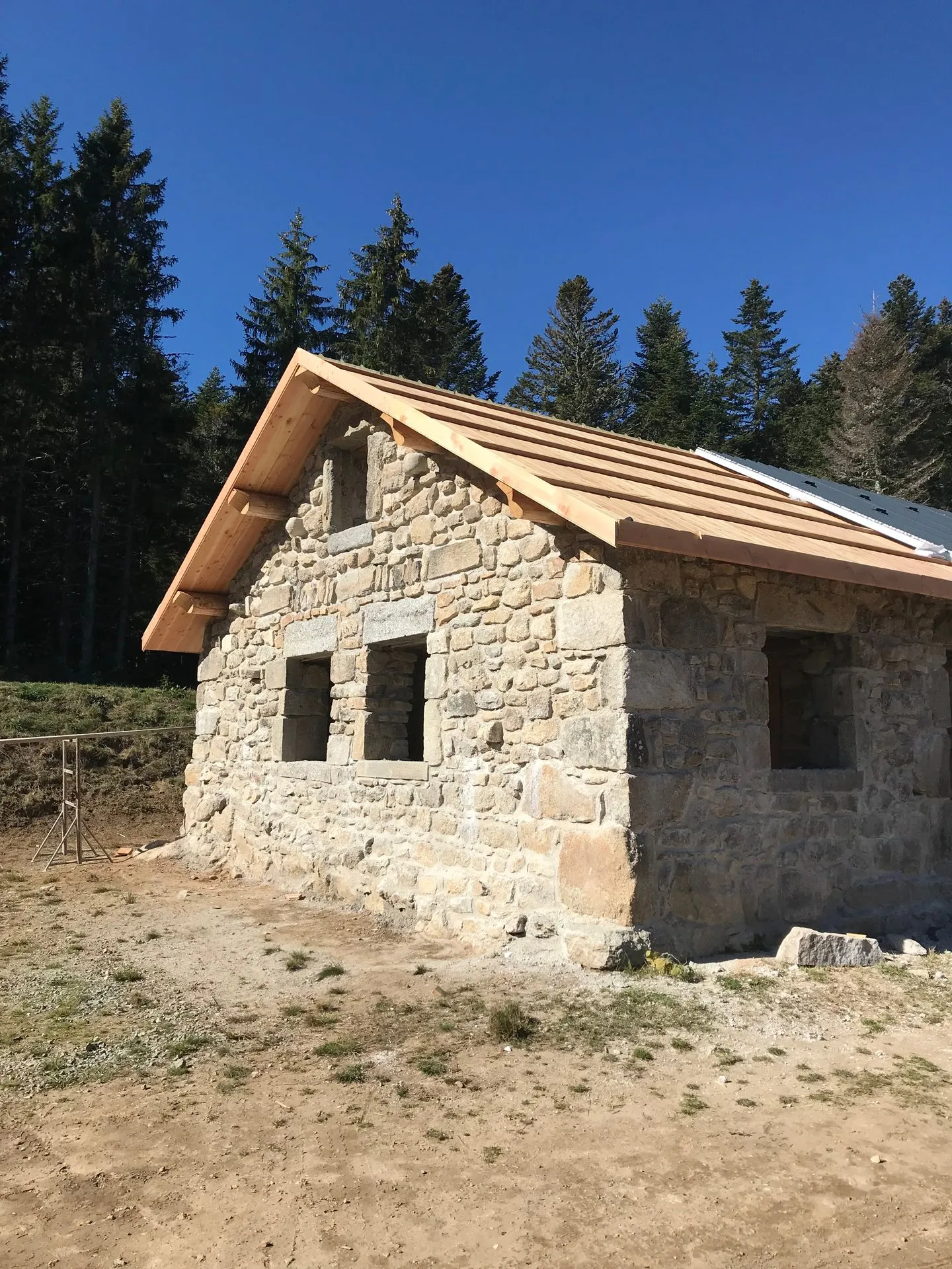 Reconstruction d'une loge